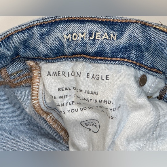AE Mom Jeans Size US 2 Regular - Picture 7 of 8